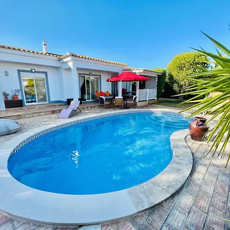Βίλα Villabreizh - Private Pool - Garden - Big Terrace *